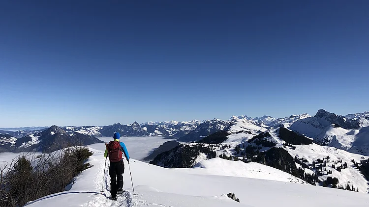 Escursioni con le racchette da neve | Lara Mandioni